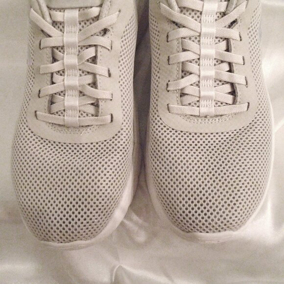 EUC ~ SKECHERS GO WALK SLIP-INS WOMENS FLEX TAUPE SIZE 9.5 - Picture 2 of 9